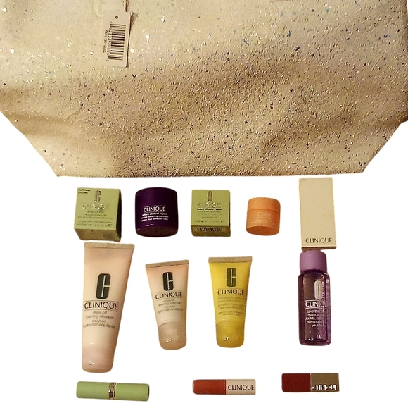 Clinique - 12 Pc. Skincare and Makeup Set. Large Tote w/1 Speckled Side, - Picture 1 of 16